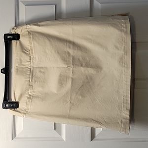 Khaki mini skirt. Gap. Size 1